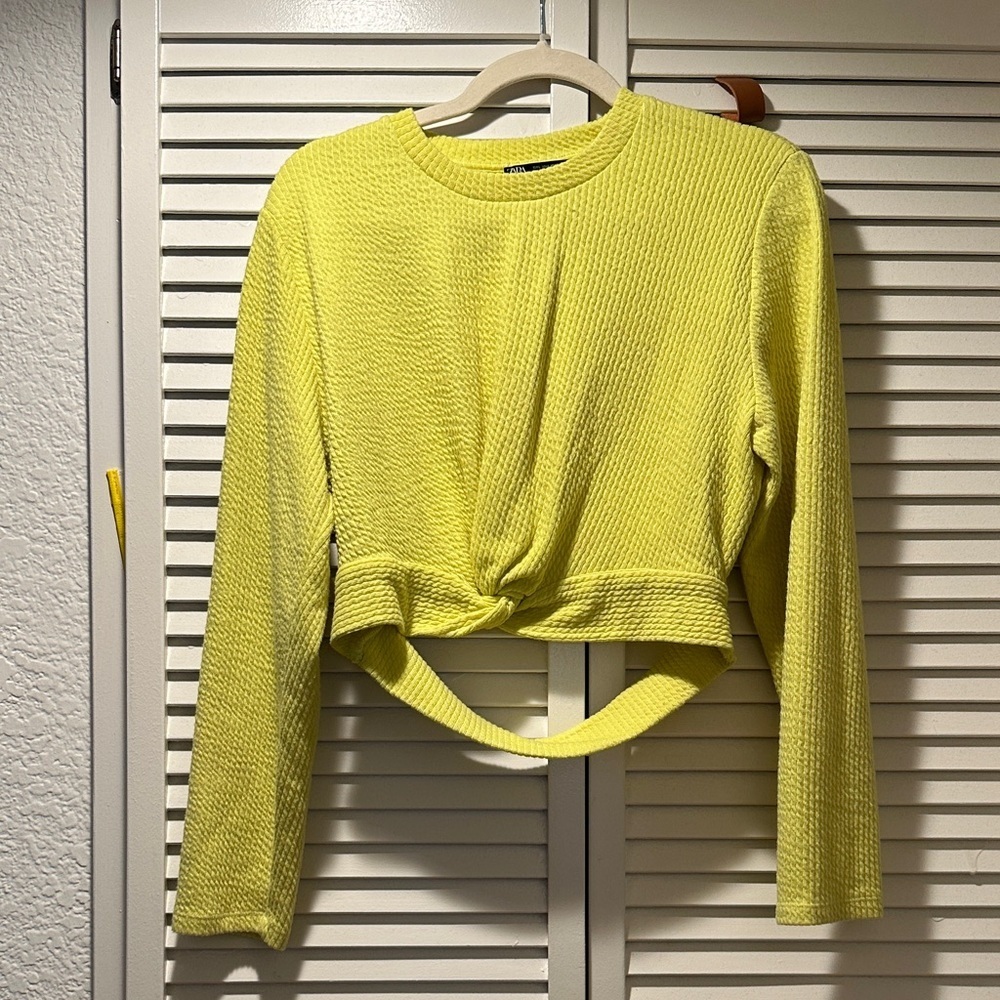 Zara Yellow Textured Women's Sweatshirt